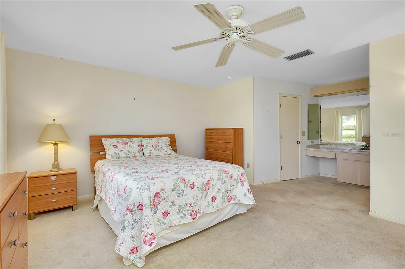 Image 18 of 29 For 4339 Bowling Green Circle 19