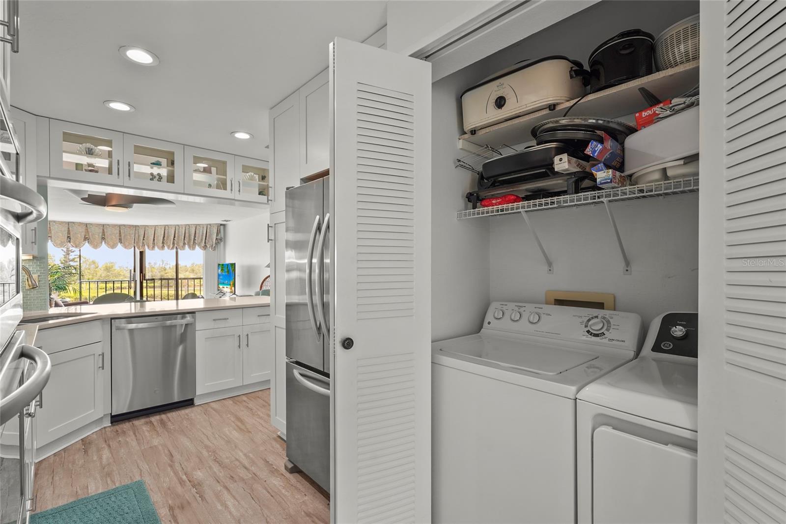 Image 14 of 67 For 3705 Bay Drive 205