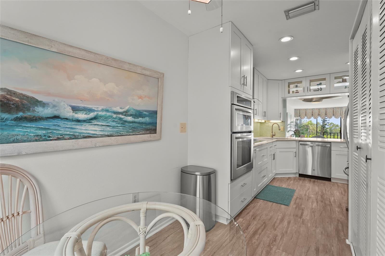 Image 15 of 67 For 3705 Bay Drive 205