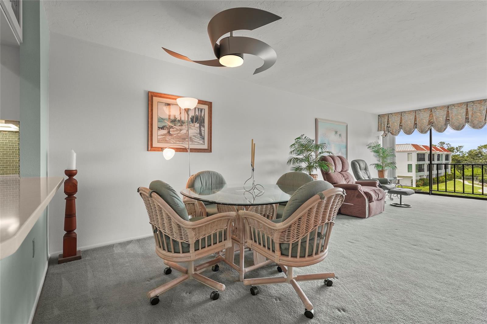 Image 18 of 67 For 3705 Bay Drive 205