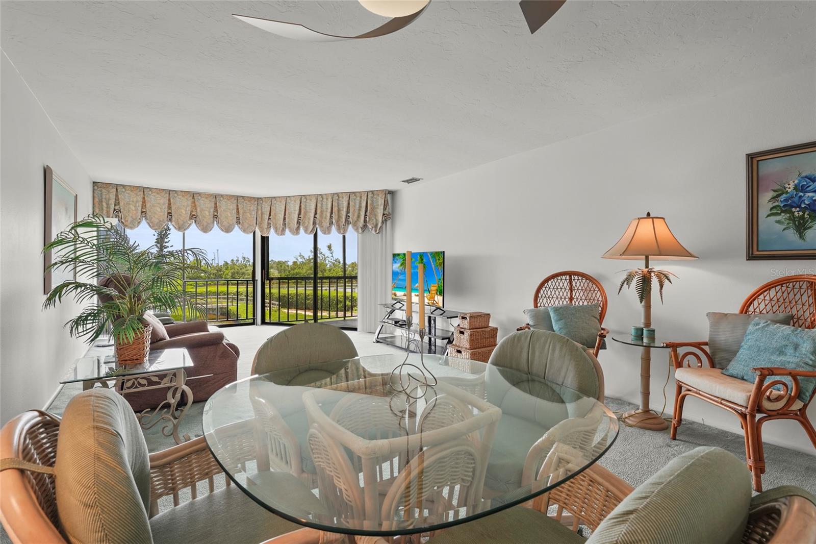 Image 19 of 67 For 3705 Bay Drive 205