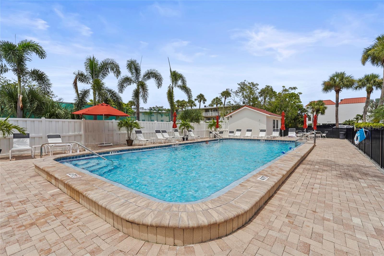 Image 41 of 67 For 3705 Bay Drive 205