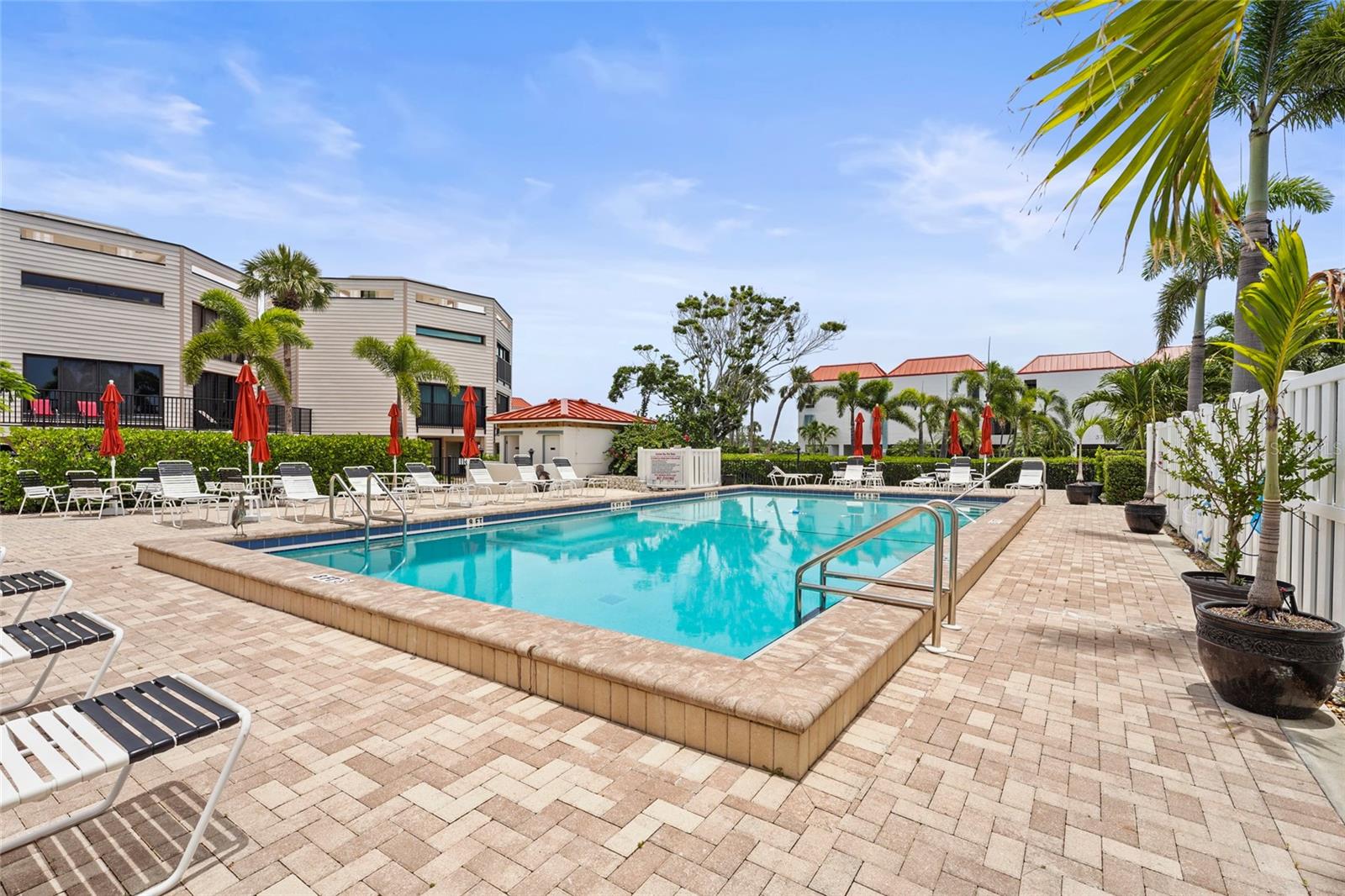 Image 42 of 67 For 3705 Bay Drive 205