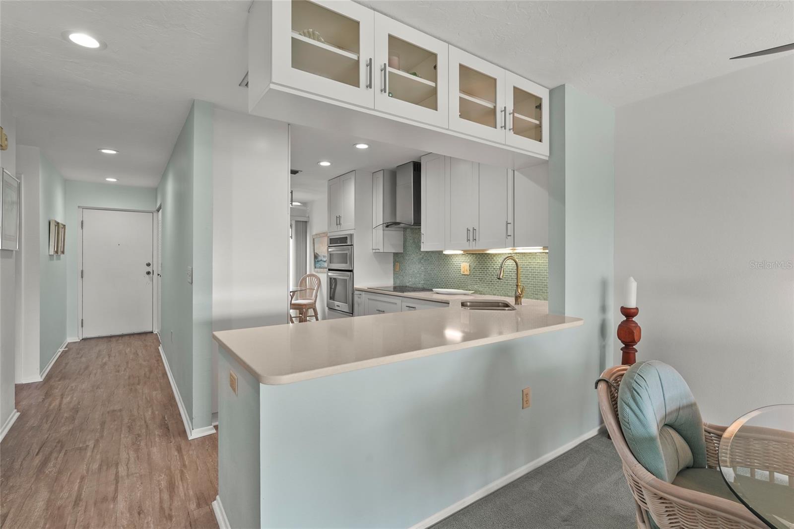 Image 8 of 67 For 3705 Bay Drive 205