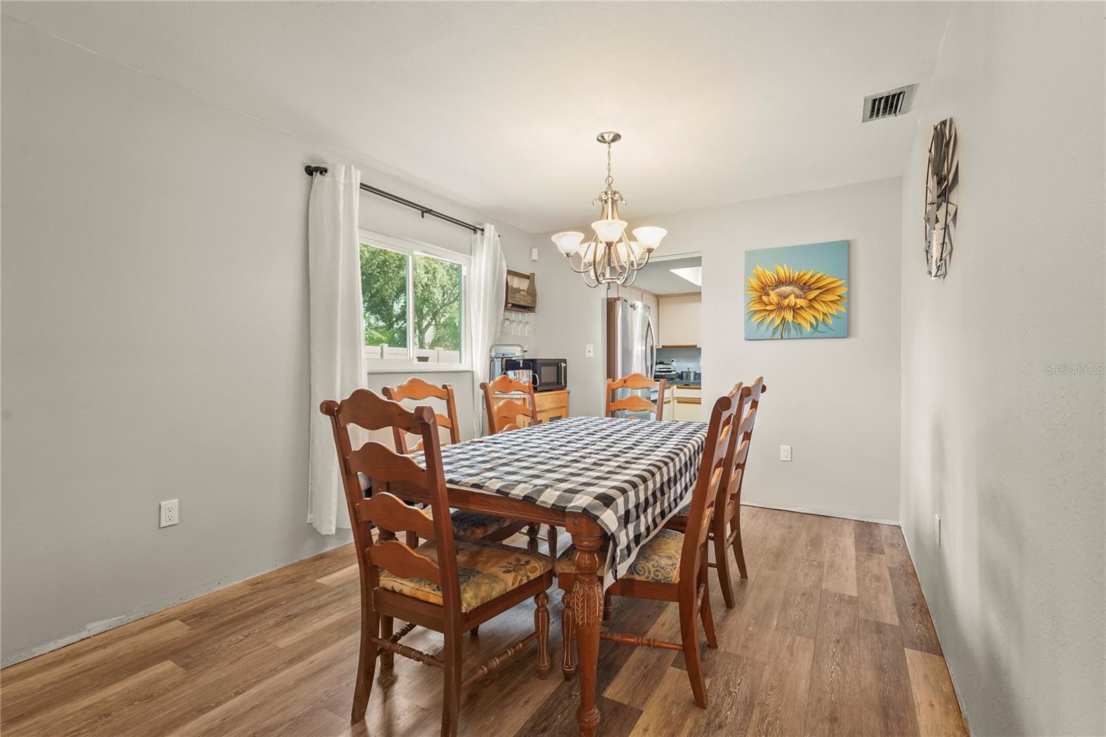 Image 10 of 49 For 5537 Rollingwood Drive