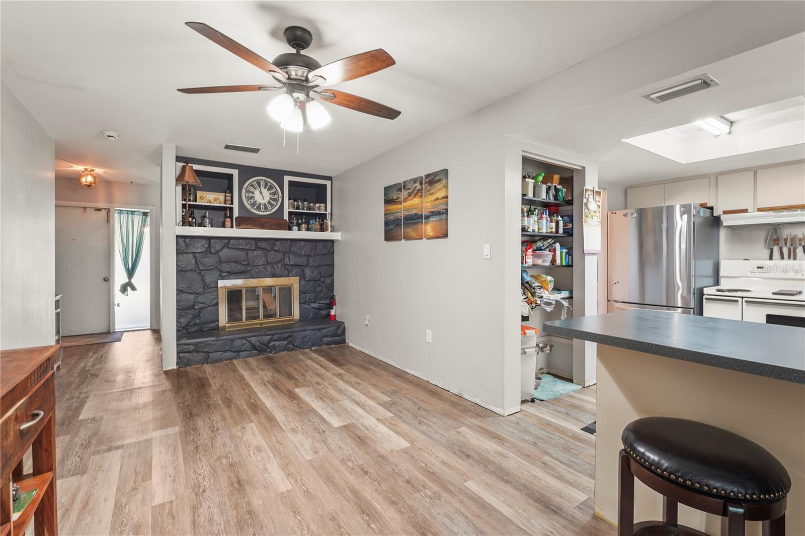 Image 12 of 49 For 5537 Rollingwood Drive