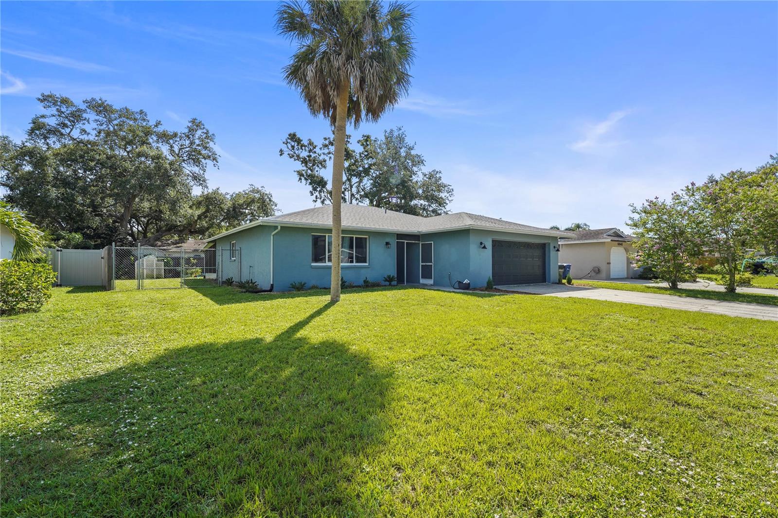 Image 2 of 49 For 5537 Rollingwood Drive