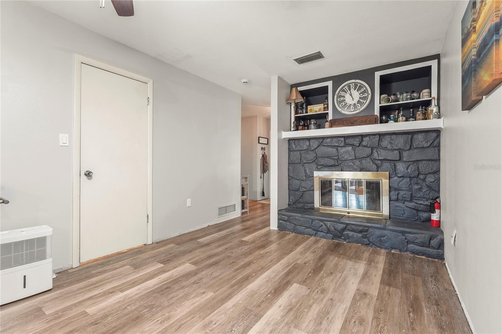 Image 29 of 49 For 5537 Rollingwood Drive