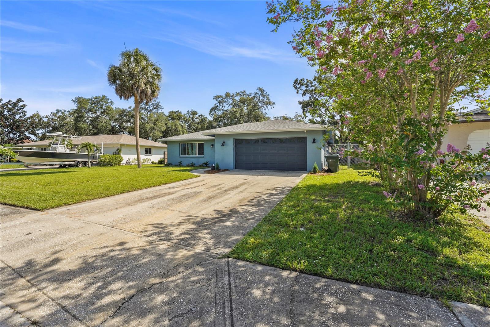 Image 3 of 49 For 5537 Rollingwood Drive