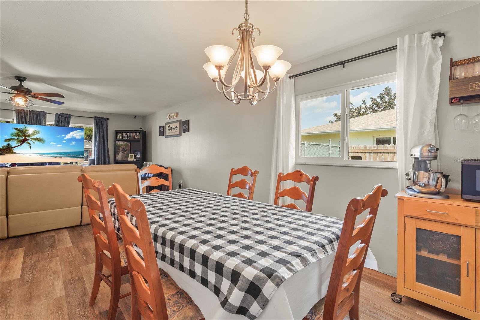 Image 9 of 49 For 5537 Rollingwood Drive