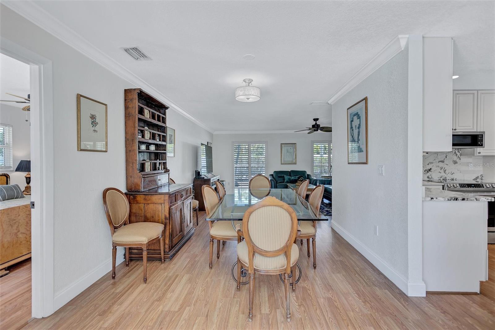 Image 34 of 96 For 6962 Belgrave Drive