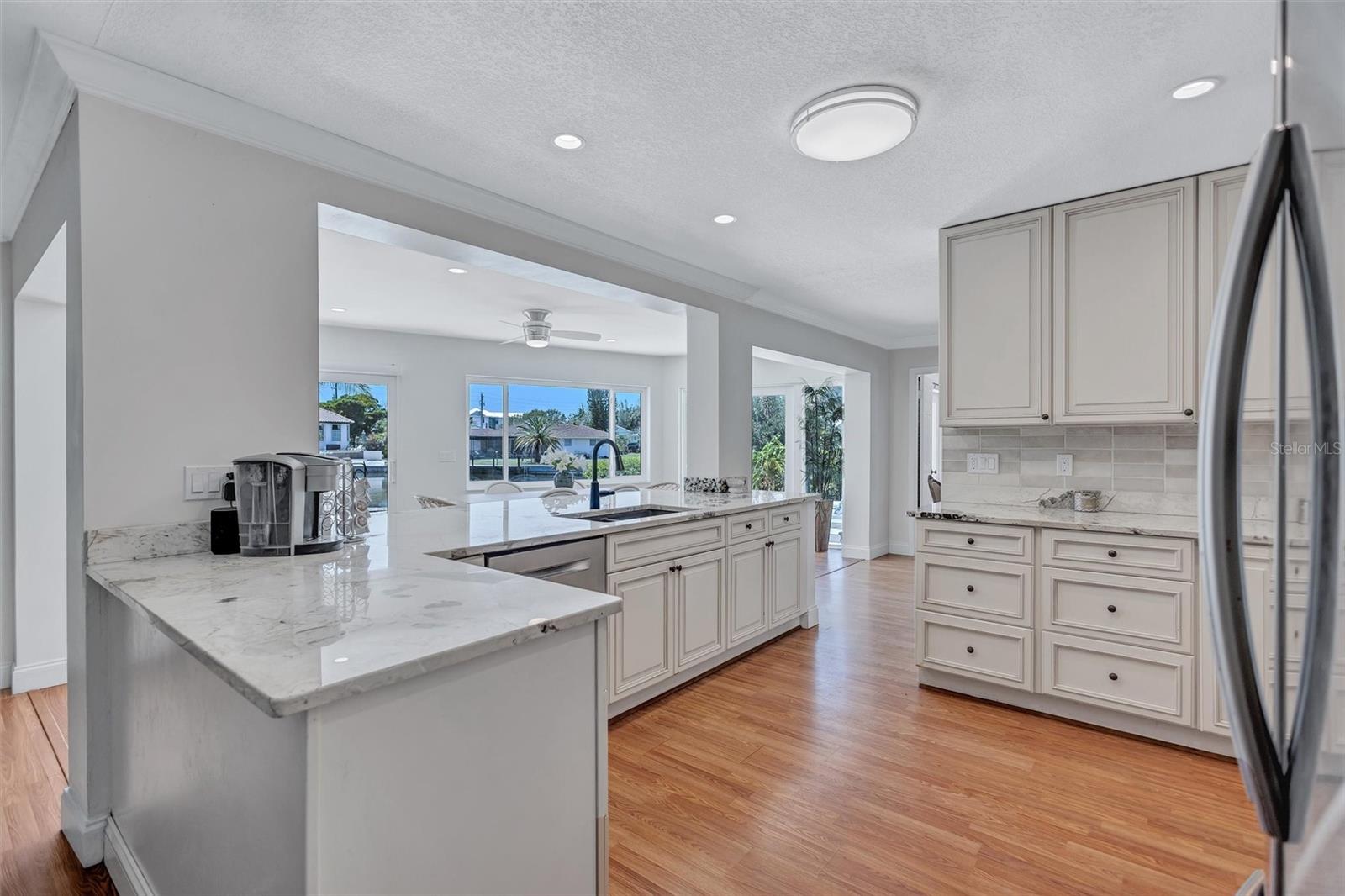 Image 43 of 96 For 6962 Belgrave Drive