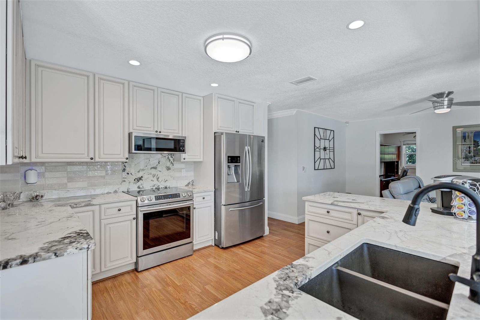 Image 45 of 96 For 6962 Belgrave Drive