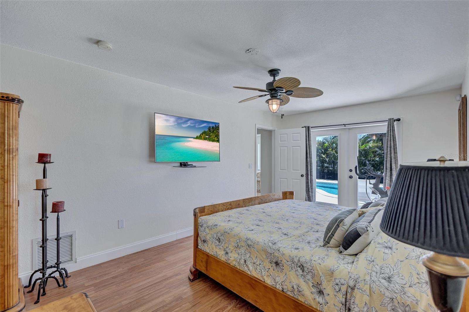 Image 53 of 96 For 6962 Belgrave Drive