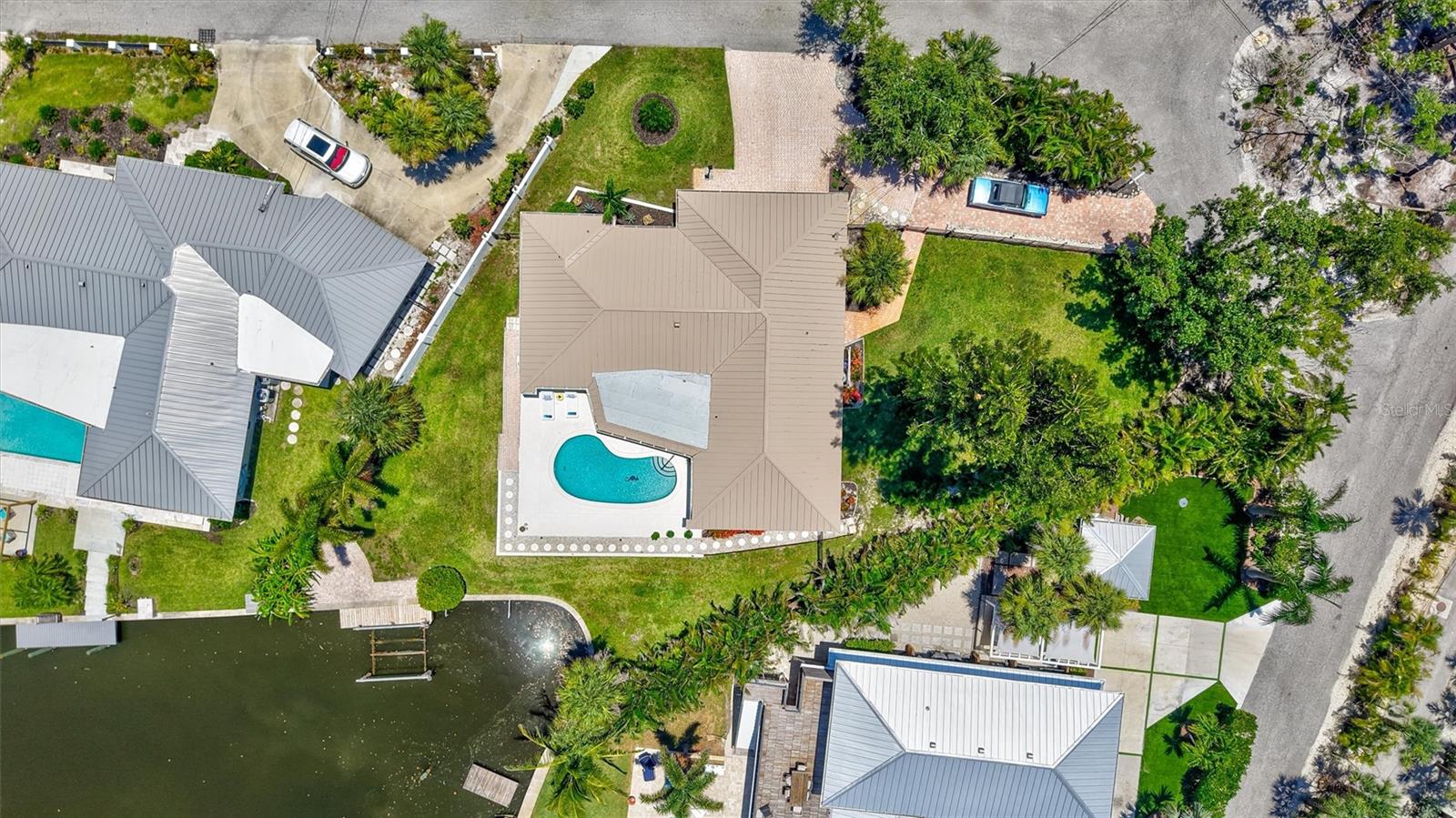 Image 6 of 96 For 6962 Belgrave Drive