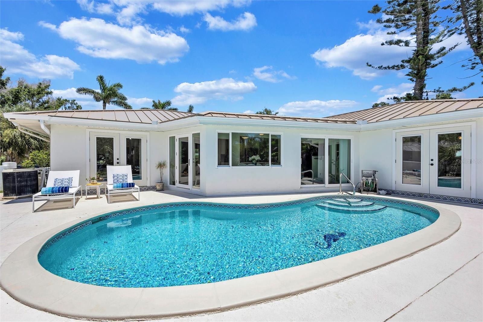 Image 70 of 96 For 6962 Belgrave Drive