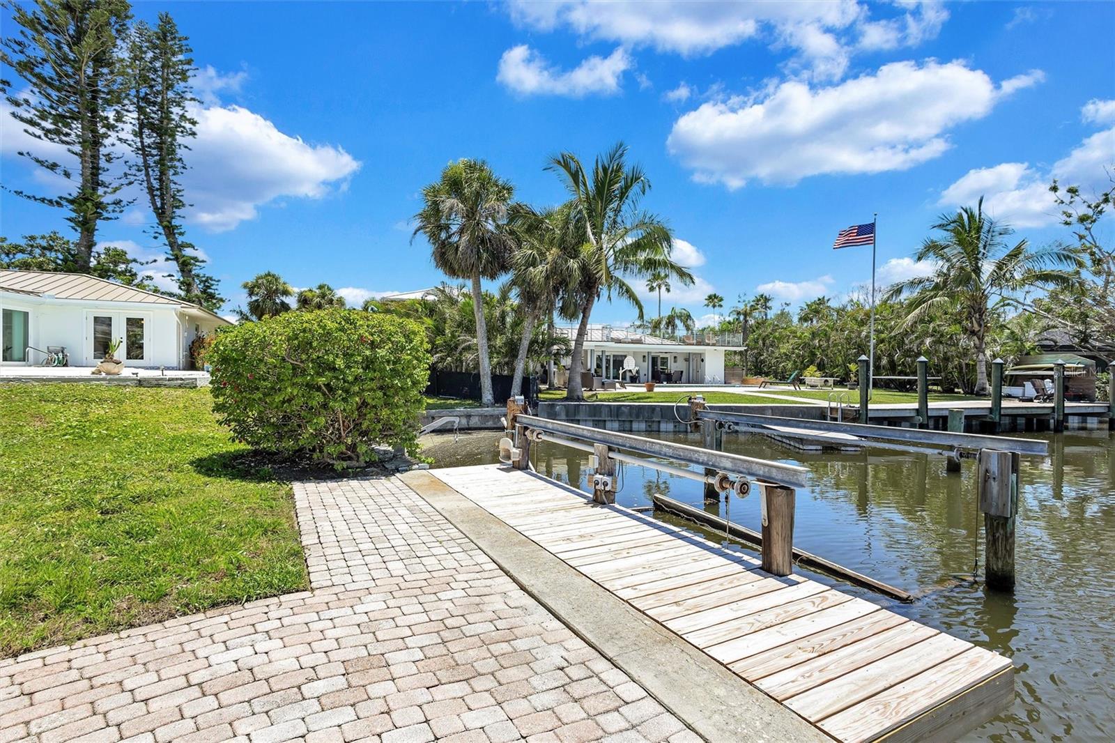 Image 78 of 96 For 6962 Belgrave Drive