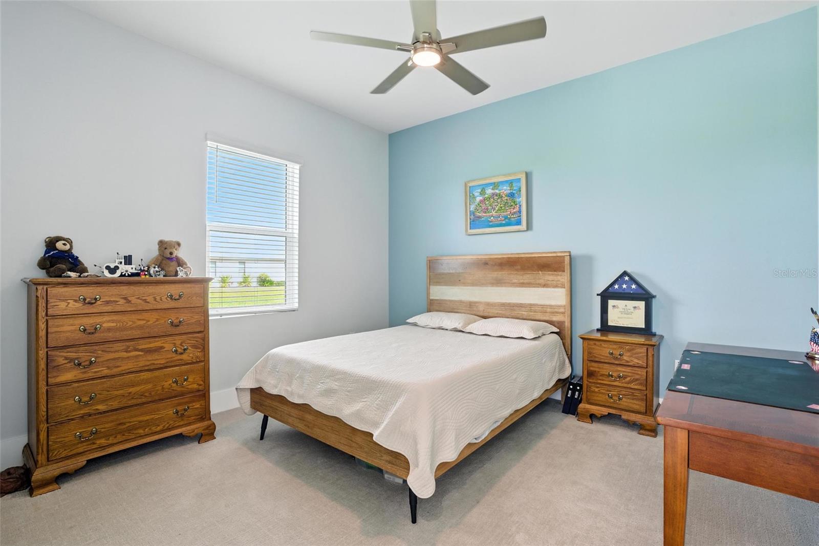 Image 26 of 43 For 16803 Prince Phillip Court
