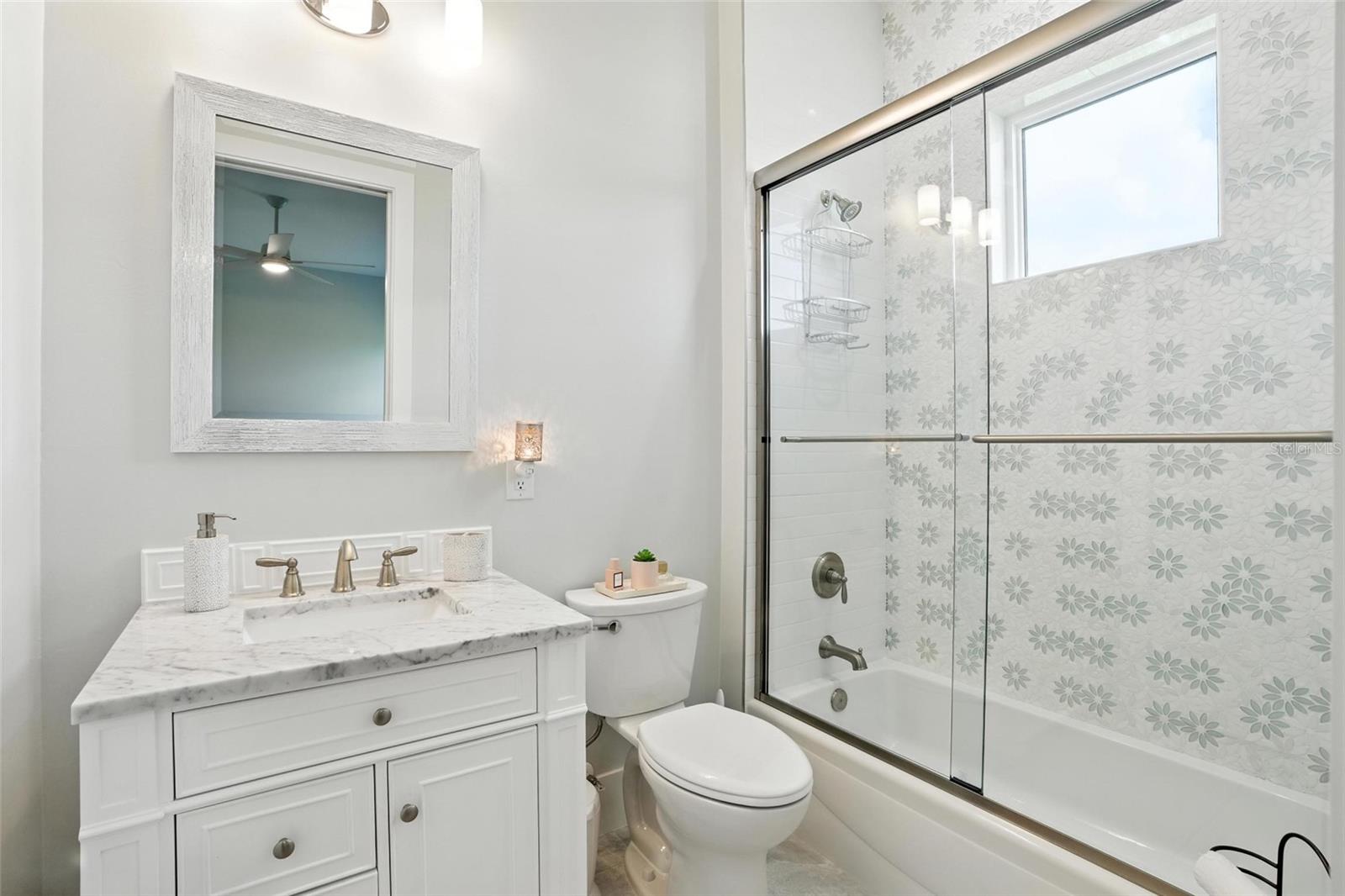 Image 30 of 43 For 16803 Prince Phillip Court