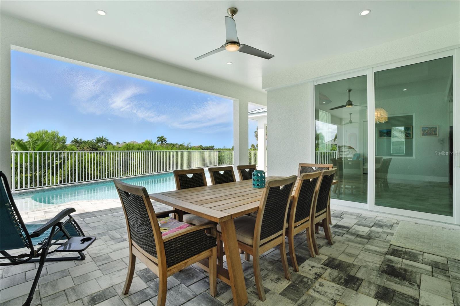 Image 33 of 43 For 16803 Prince Phillip Court