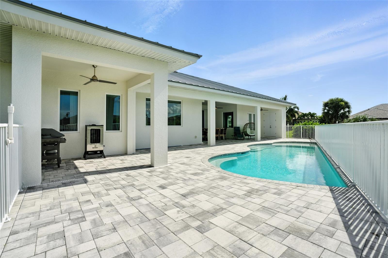 Image 35 of 43 For 16803 Prince Phillip Court