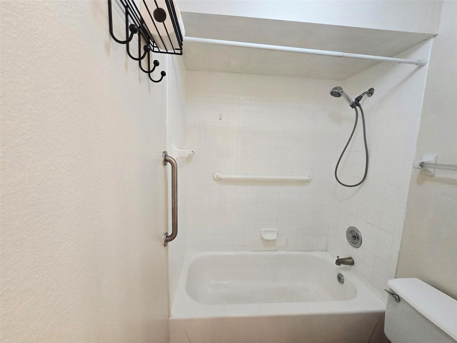 Image 13 of 16 For 6033 34th Street W 11