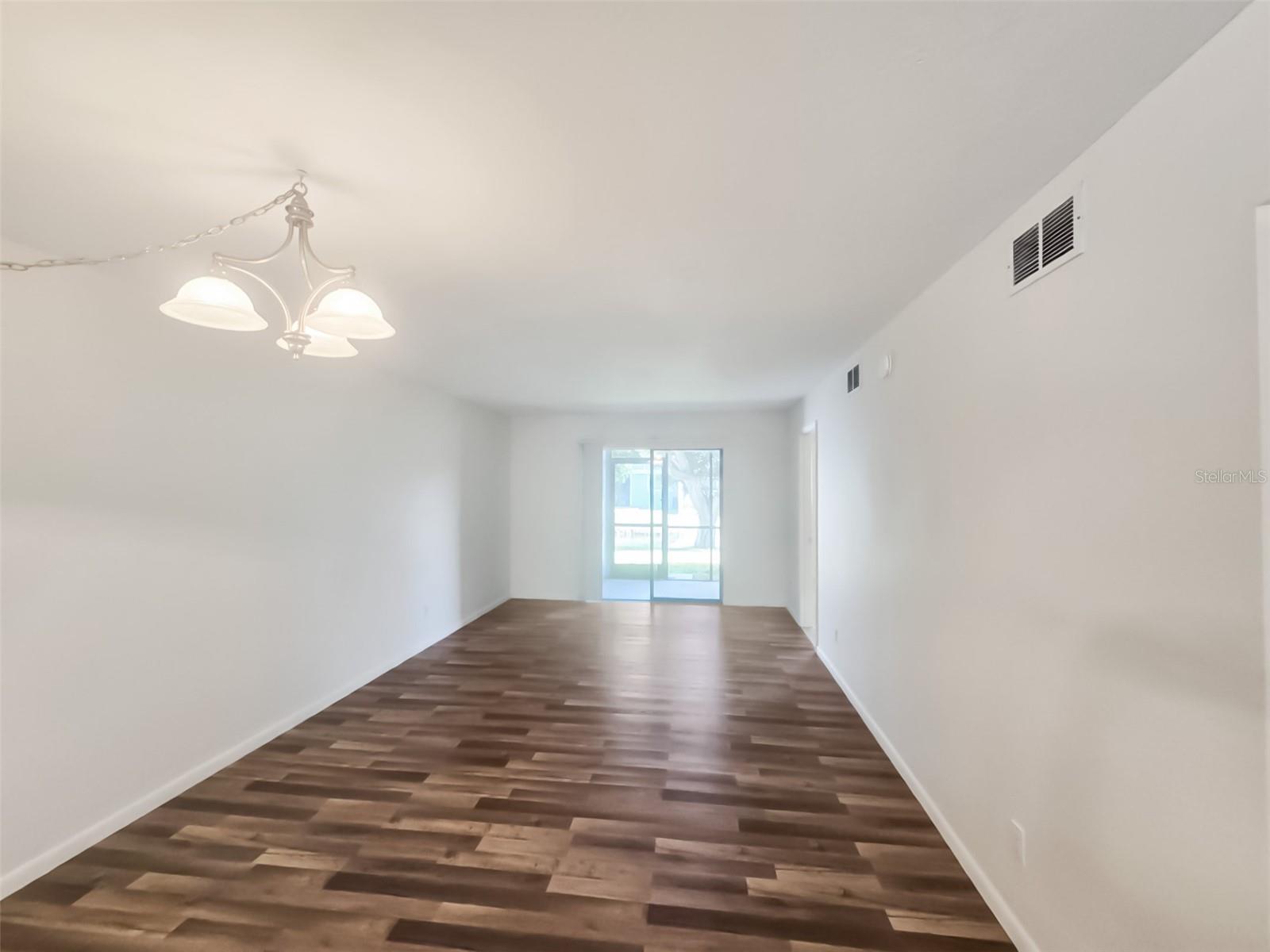 Image 5 of 16 For 6033 34th Street W 11