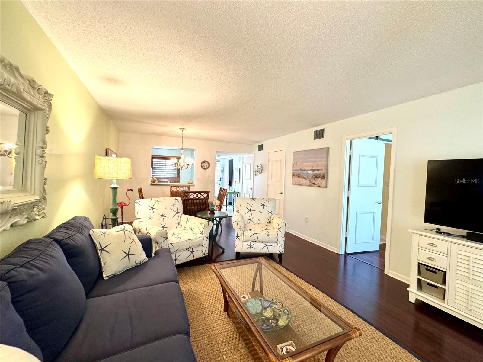 Image 12 of 31 For 5216 Lake Village Drive 71