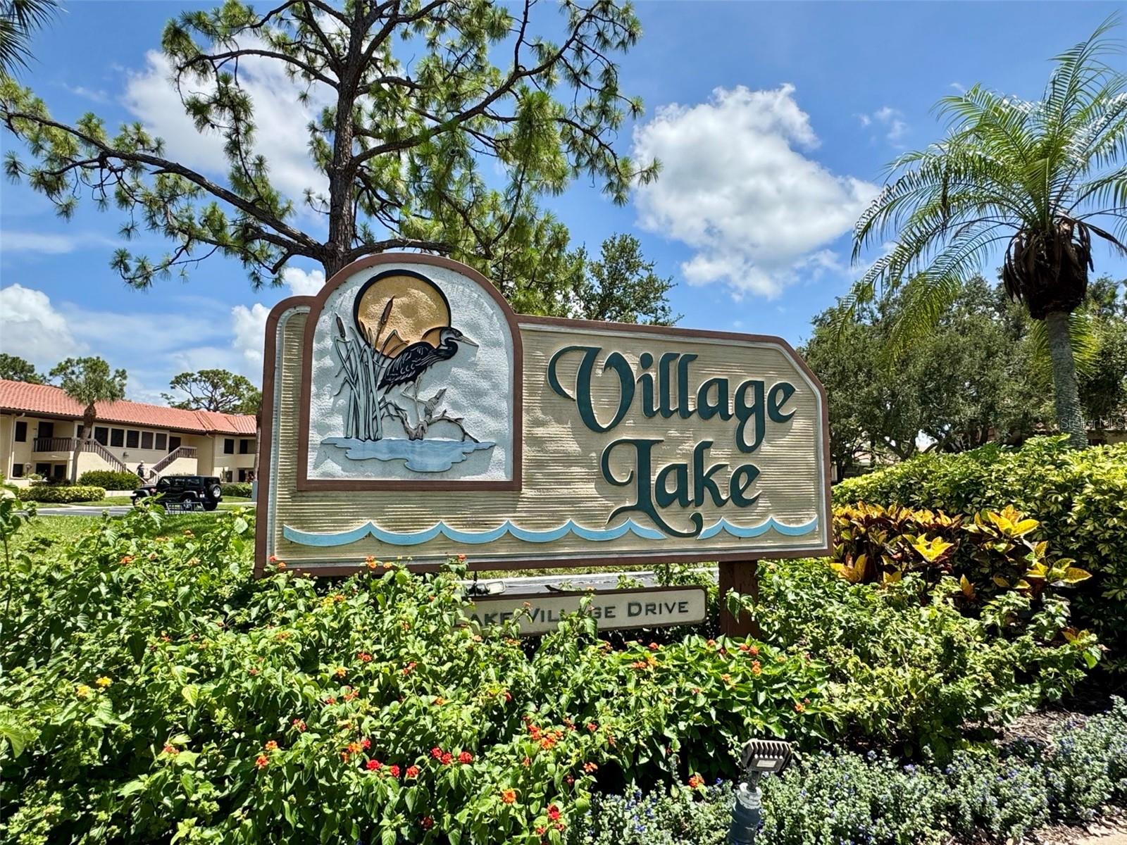 Image 26 of 31 For 5216 Lake Village Drive 71