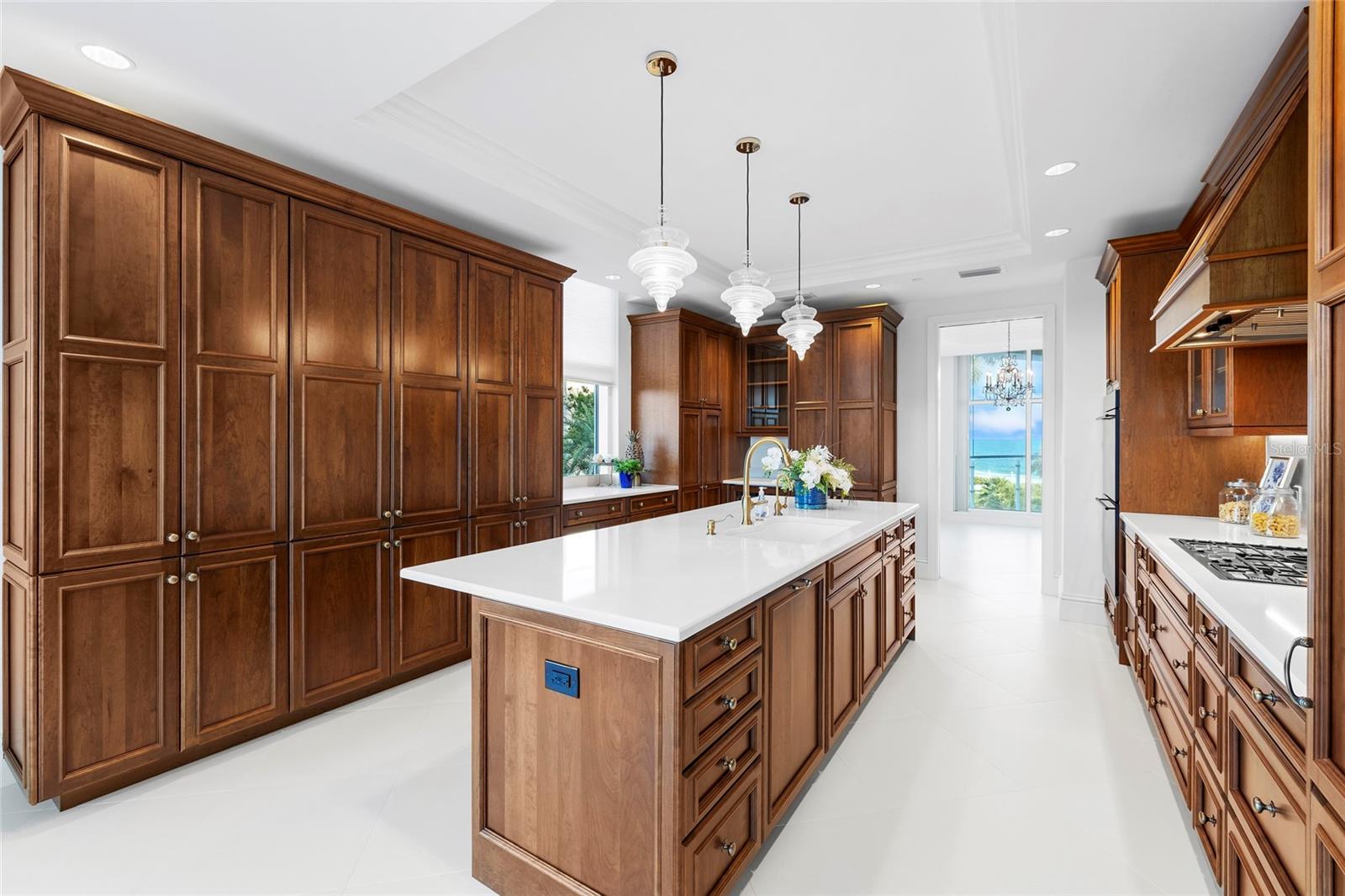 Image 14 of 98 For 2251 Gulf Of Mexico Drive 301