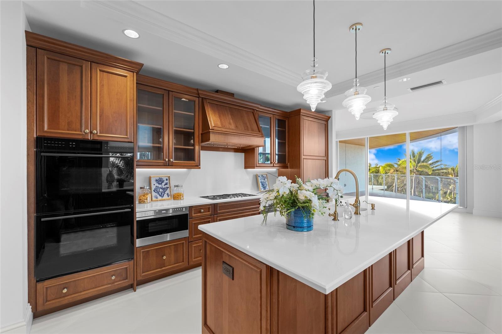 Image 18 of 98 For 2251 Gulf Of Mexico Drive 301