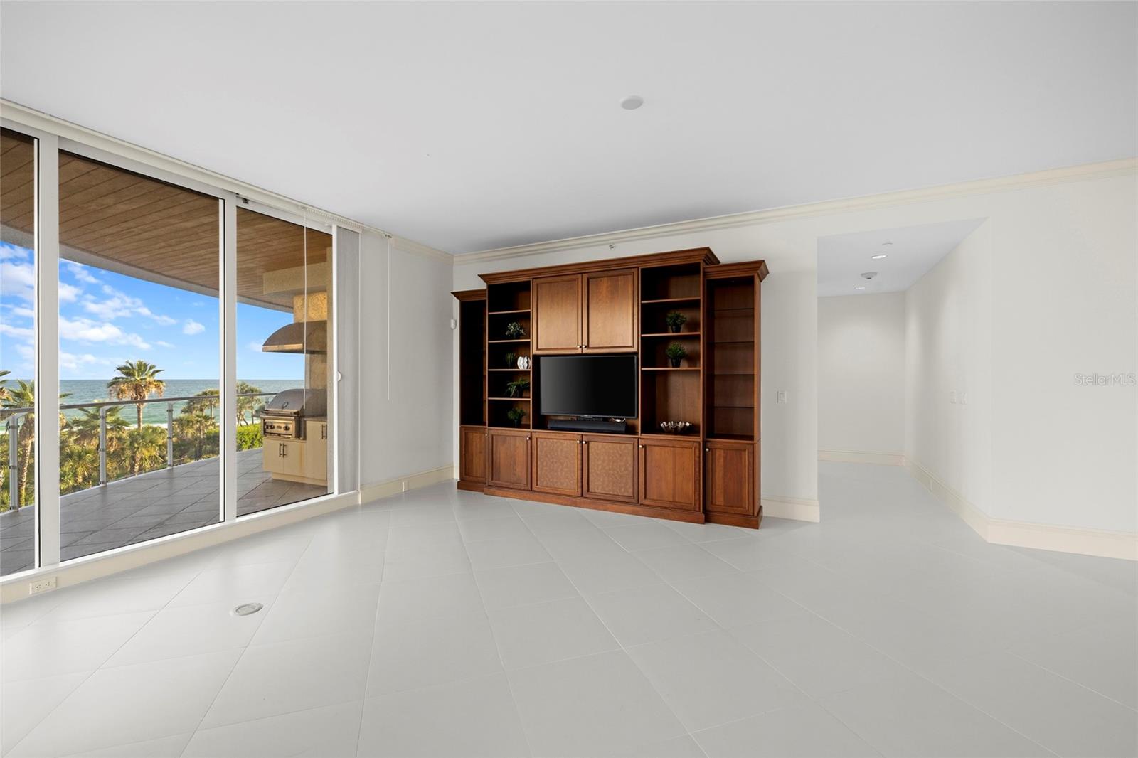 Image 29 of 98 For 2251 Gulf Of Mexico Drive 301