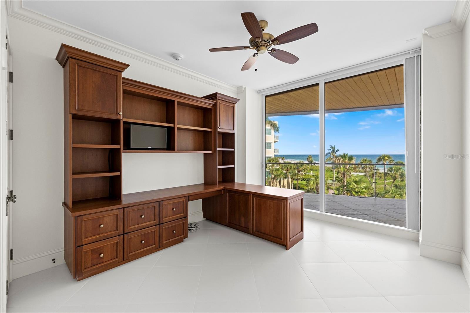 Image 35 of 98 For 2251 Gulf Of Mexico Drive 301