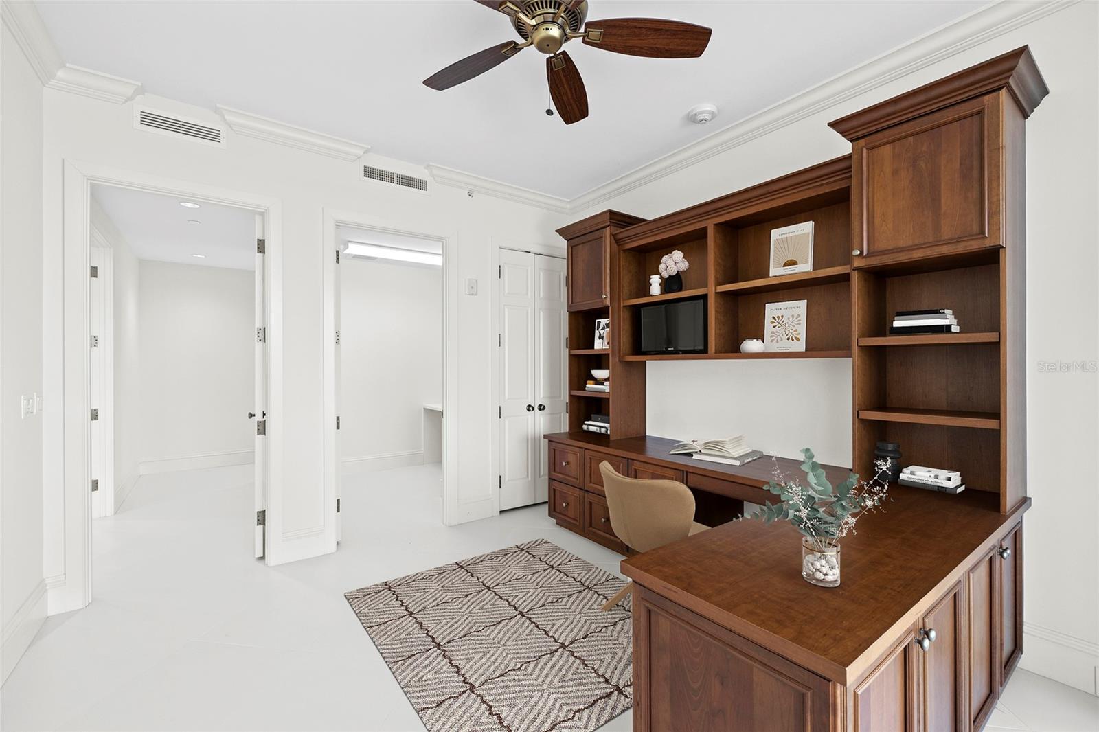 Image 36 of 98 For 2251 Gulf Of Mexico Drive 301