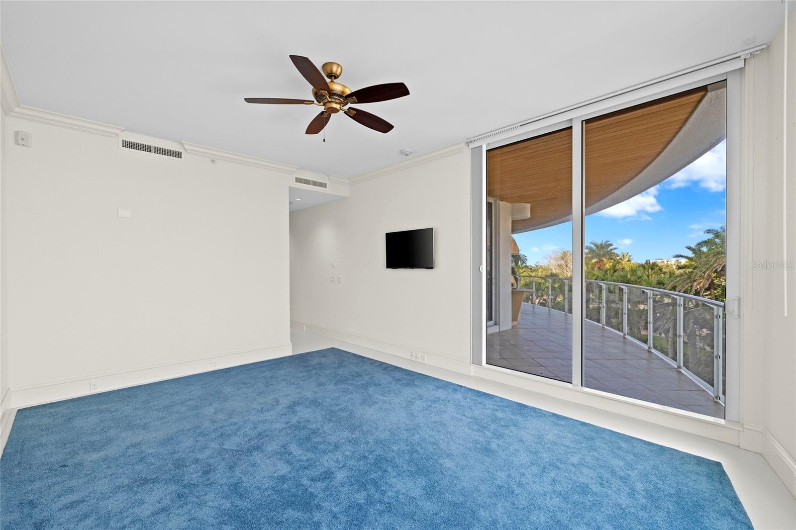 Image 43 of 98 For 2251 Gulf Of Mexico Drive 301