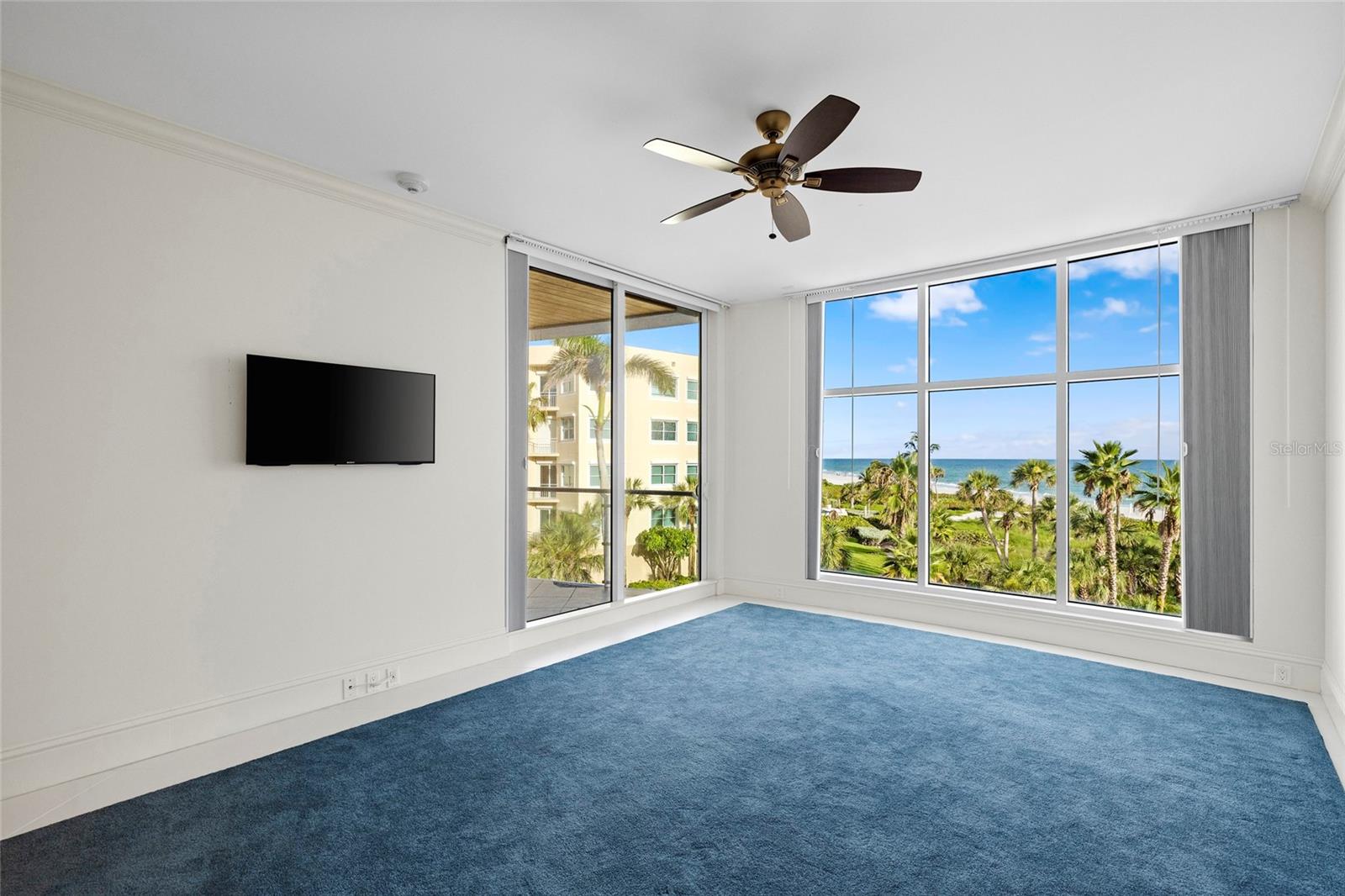 Image 44 of 98 For 2251 Gulf Of Mexico Drive 301