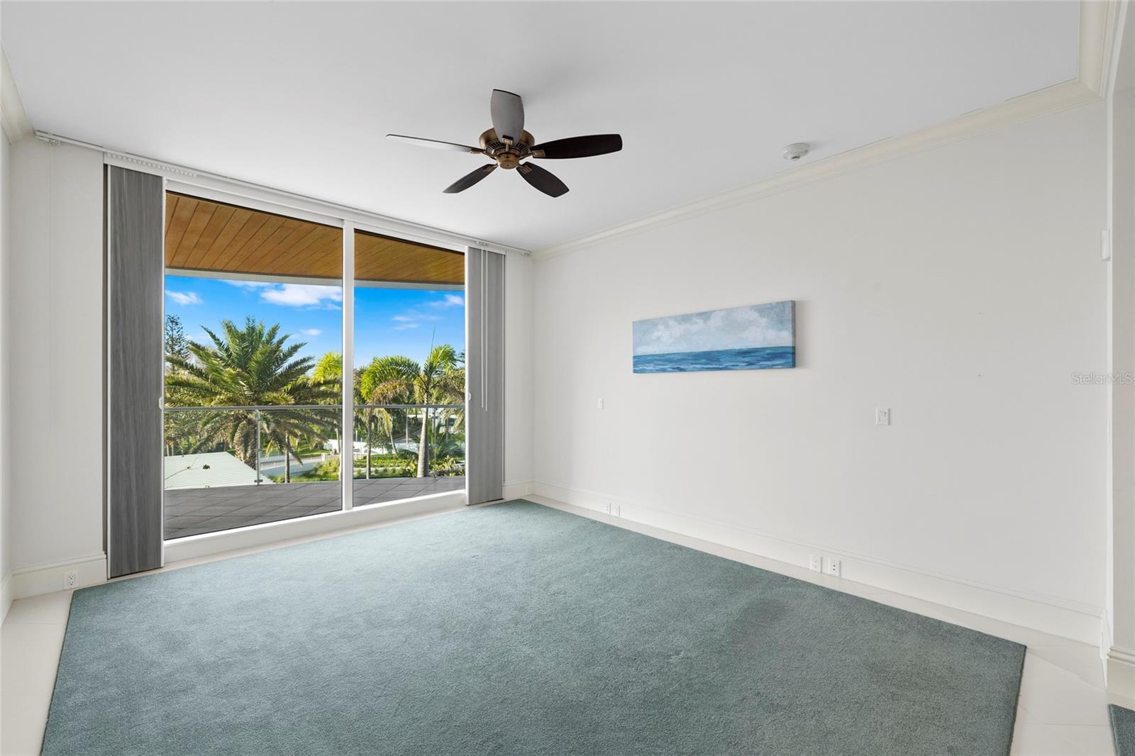 Image 57 of 98 For 2251 Gulf Of Mexico Drive 301