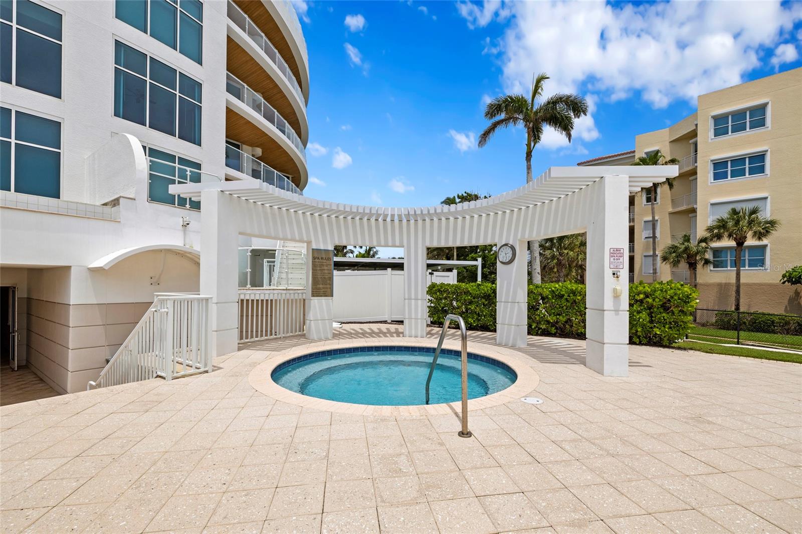 Image 81 of 98 For 2251 Gulf Of Mexico Drive 301