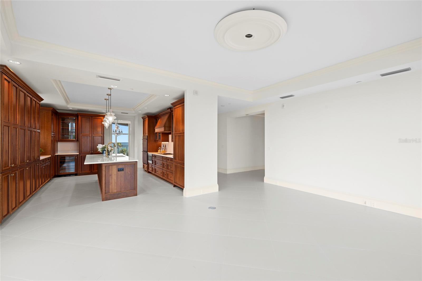 Image 9 of 98 For 2251 Gulf Of Mexico Drive 301