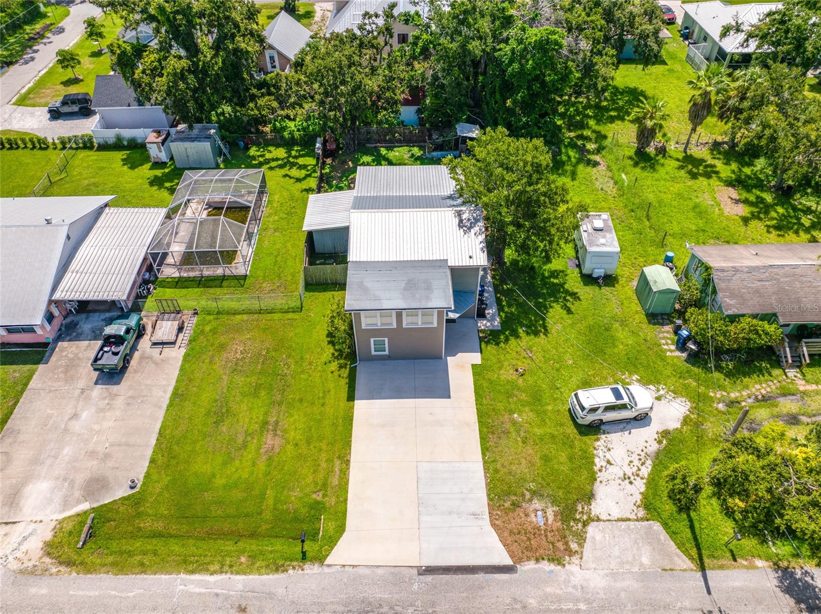 Image 10 of 67 For 820 Manatee Avenue