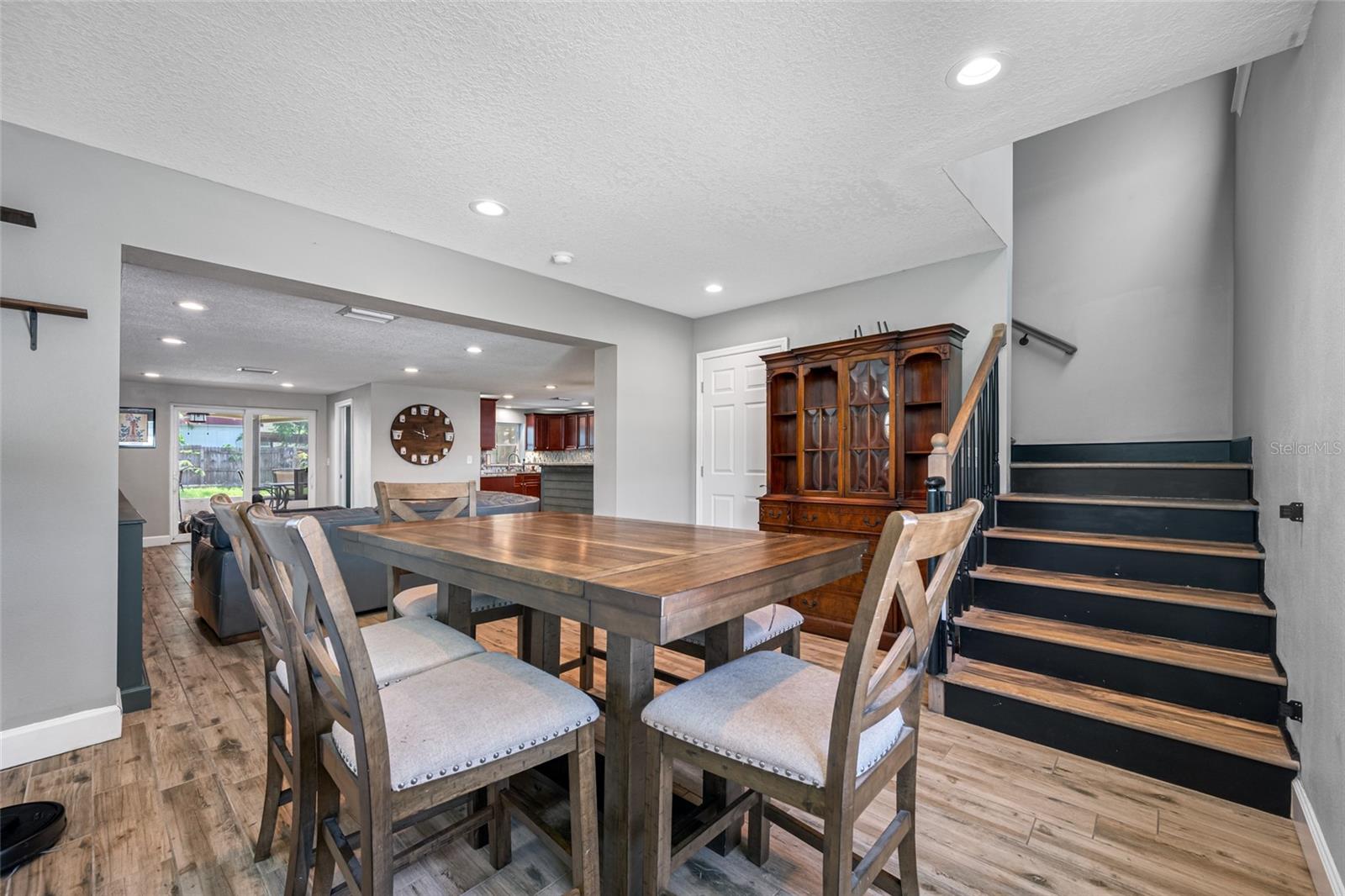 Image 45 of 67 For 820 Manatee Avenue