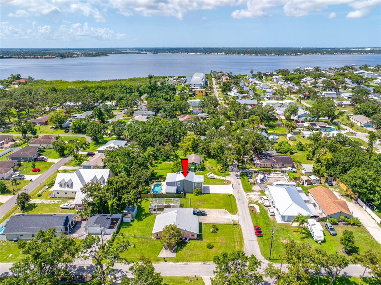 Image 8 of 67 For 820 Manatee Avenue