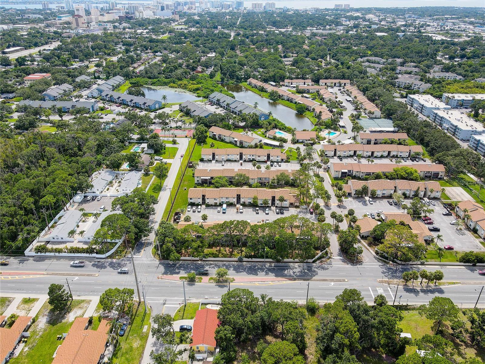 Image 35 of 40 For 2716 Hidden Lake Boulevard C