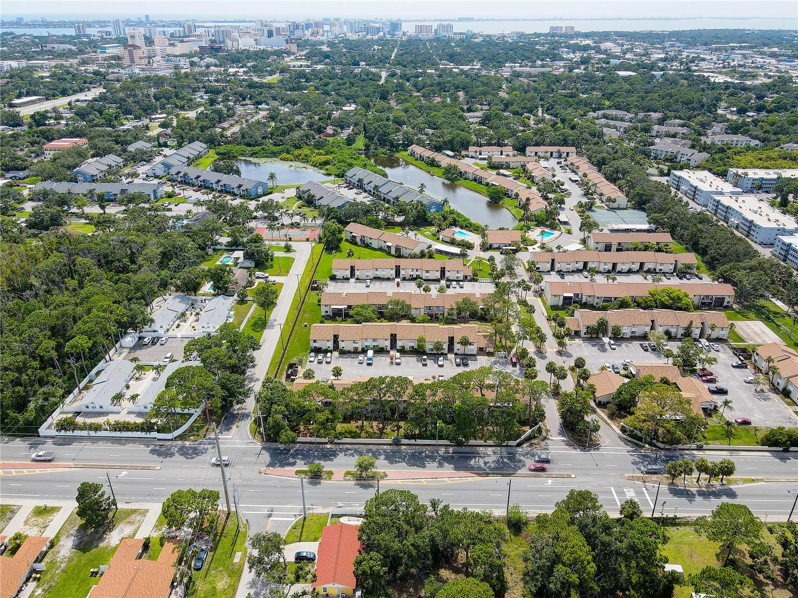 Image 36 of 40 For 2716 Hidden Lake Boulevard C