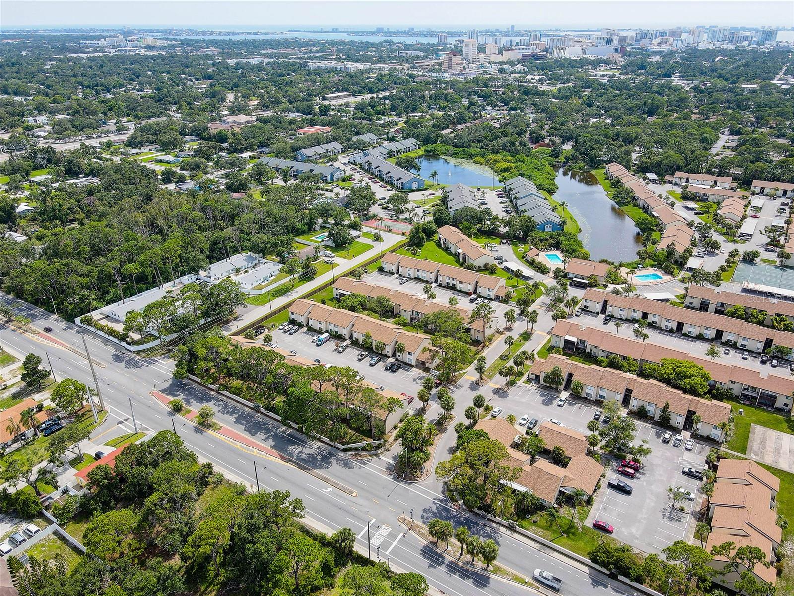 Image 37 of 40 For 2716 Hidden Lake Boulevard C