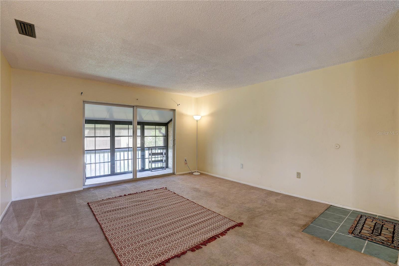 Image 9 of 40 For 2716 Hidden Lake Boulevard C
