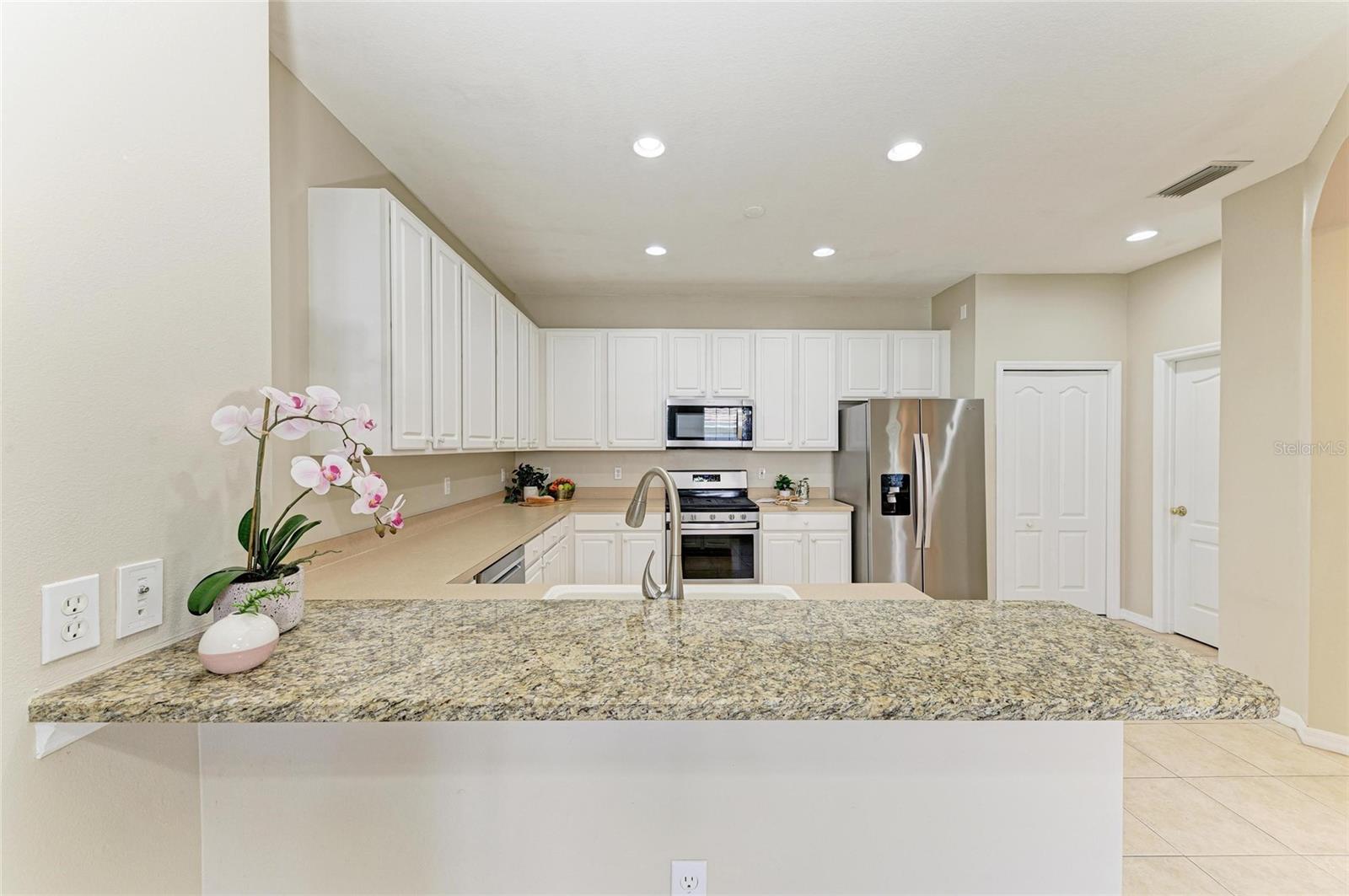 Image 12 of 97 For 7039 Woodmore Terrace