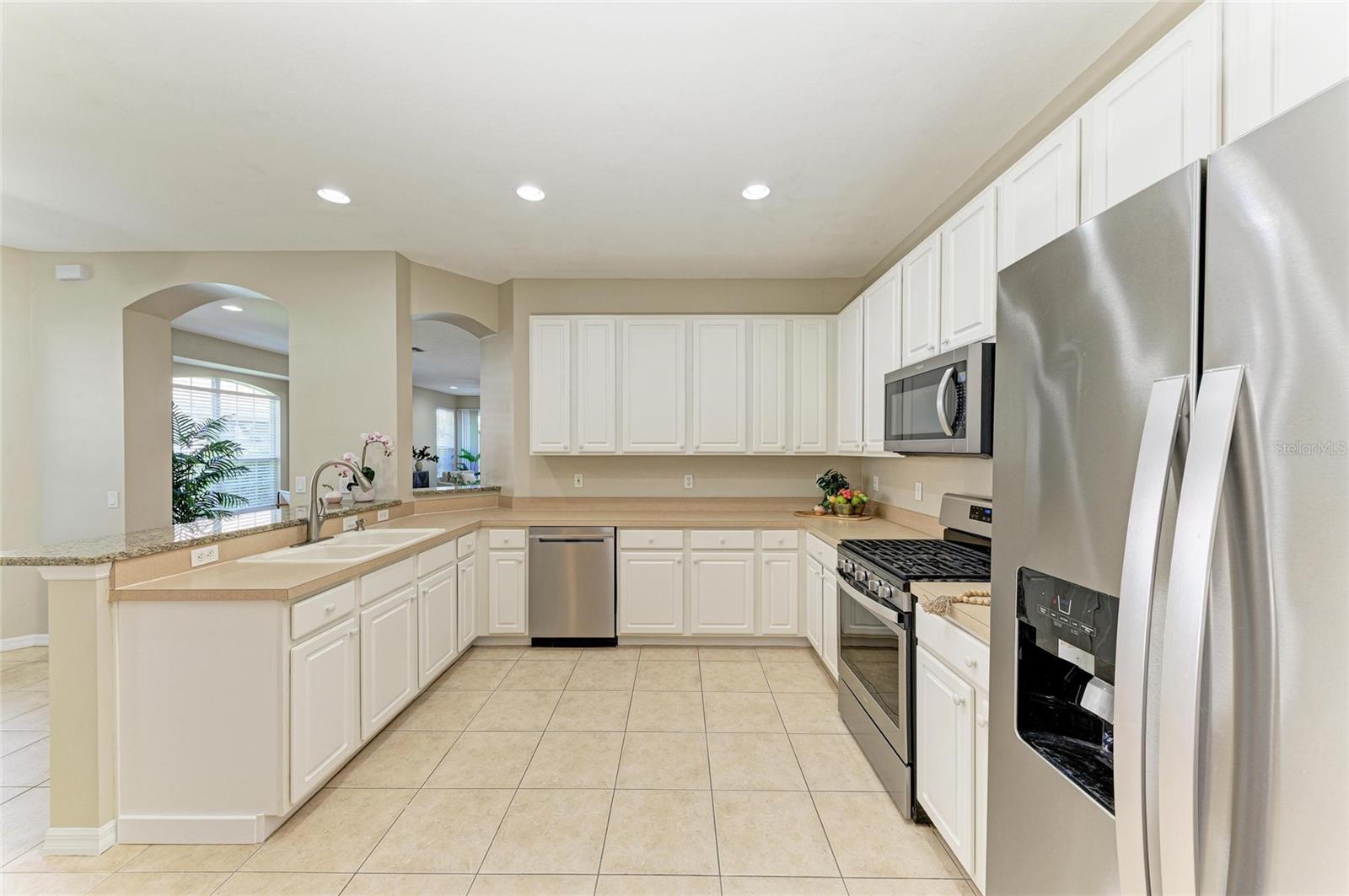 Image 15 of 97 For 7039 Woodmore Terrace