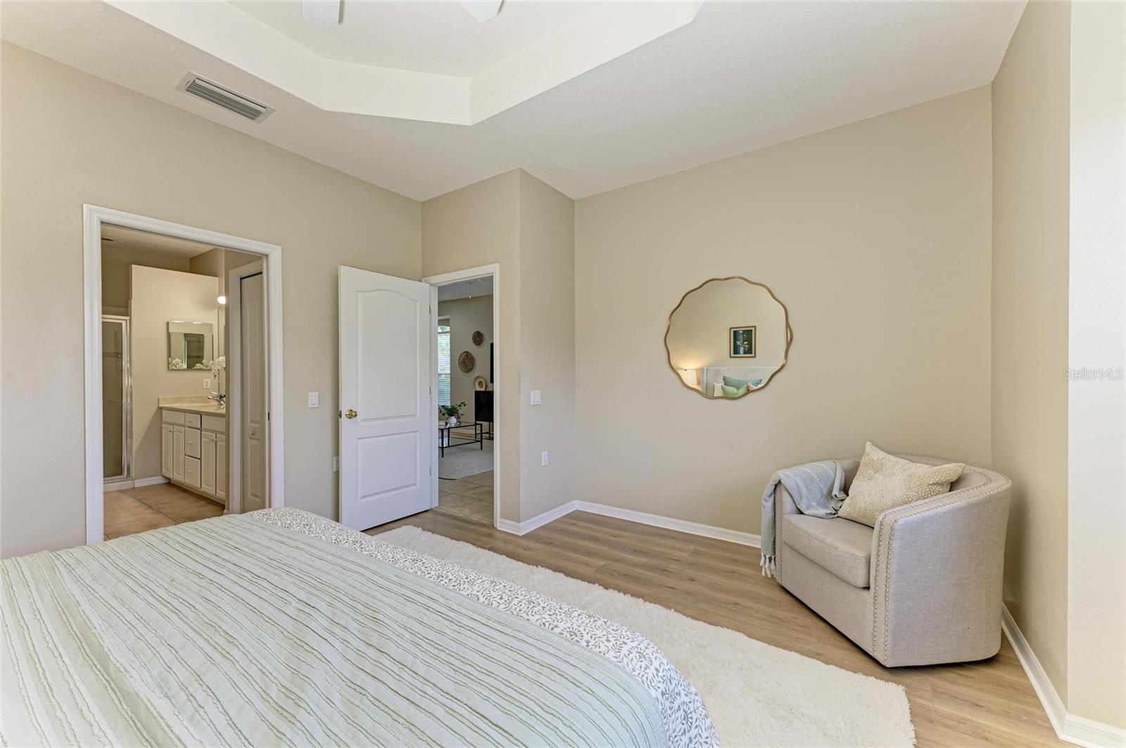 Image 24 of 97 For 7039 Woodmore Terrace
