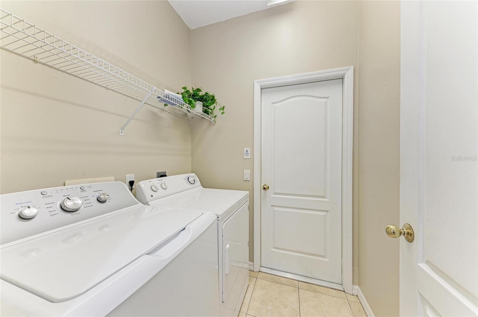 Image 33 of 97 For 7039 Woodmore Terrace